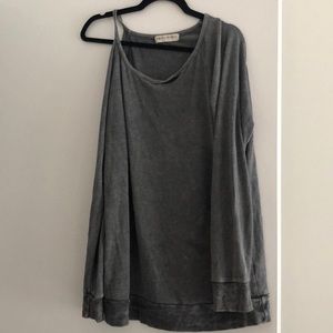 Distressed American able sweatshirt.